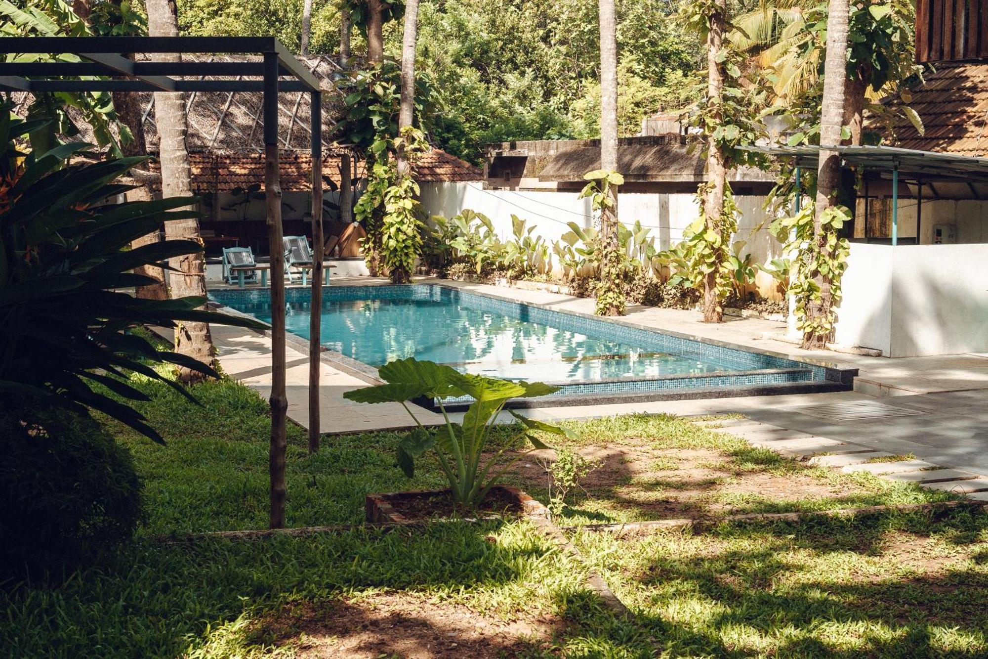 Paddlecult Surf Retreat Bed and Breakfast Varkala Exterior foto