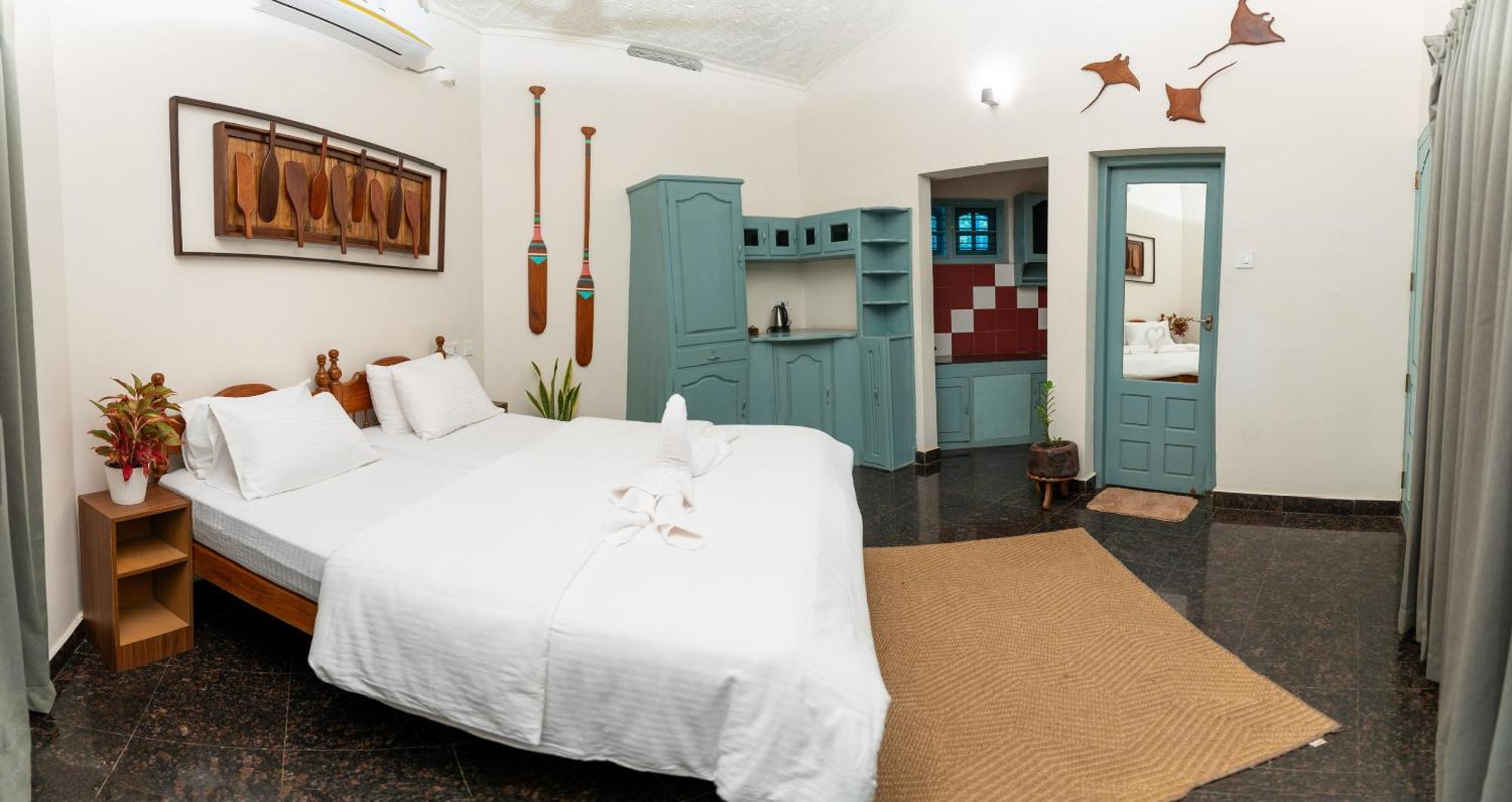 Paddlecult Surf Retreat Bed and Breakfast Varkala Exterior foto